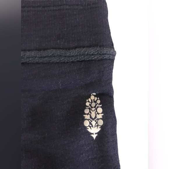 Free People Movement Kyoto Leggings Navy Size XS Extra Small New with Tags - Picture 9 of 9